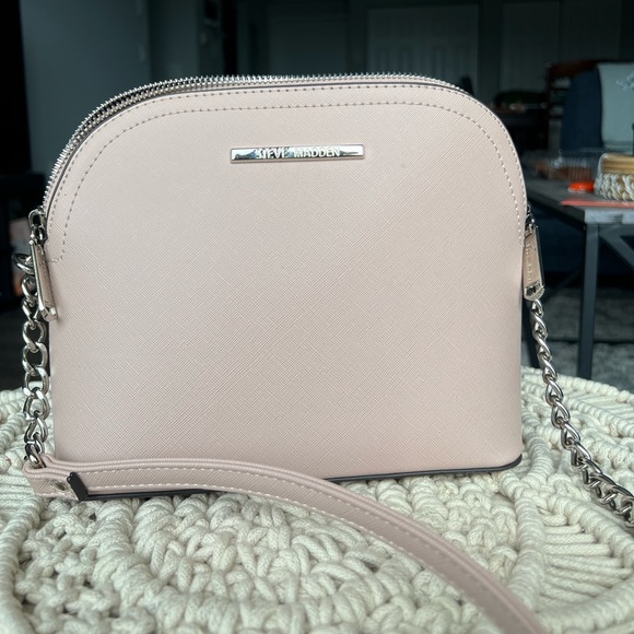 Steve Madden Bags Steve Madden Dome Crossbody Bag Poshmark